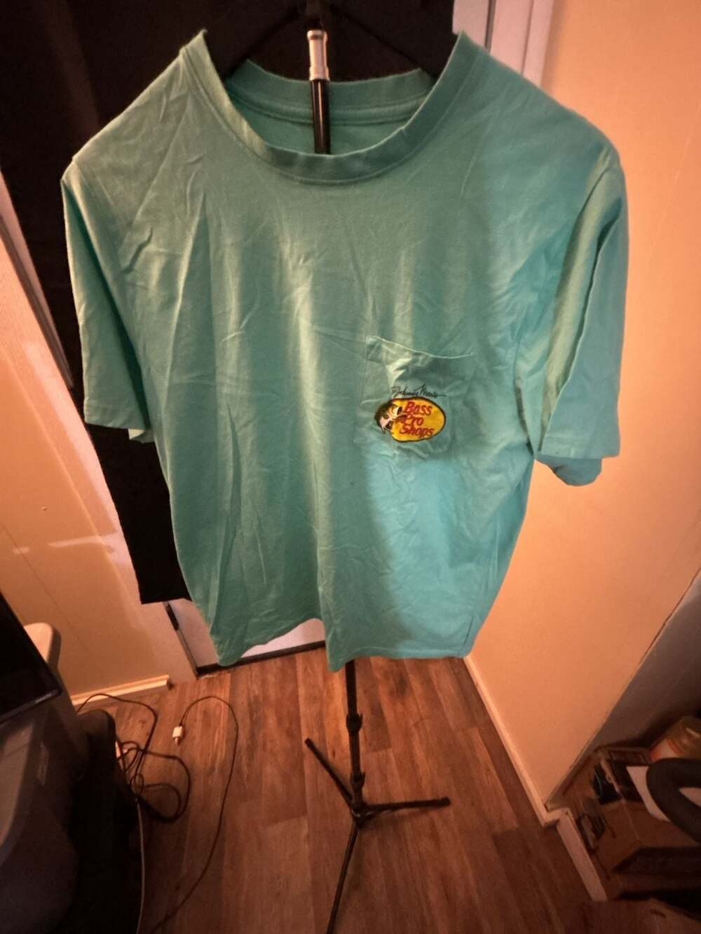 Bass Pro Shops Johnny Morris Signature Pocket T-Shirt Mint Green Size M